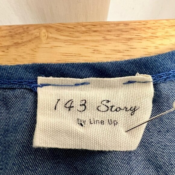 143 Story By Line Up Womens Blue Layered Ruffled Top V Neck Sleeveless Small - Picture 10 of 10